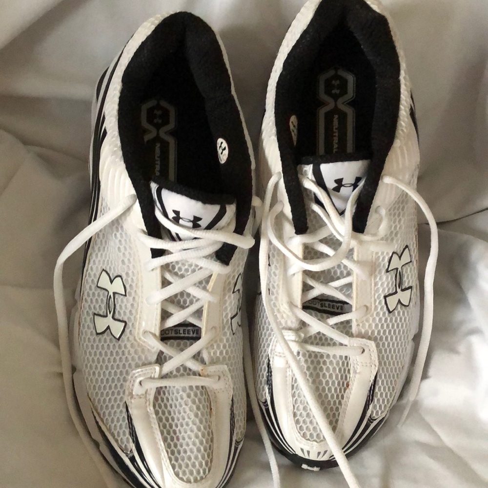 Under Armour Men’s running shoes